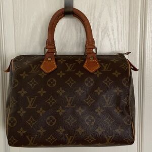 Louis Vuitton Speedy 25 Monogram Canvas in Brown and Tan